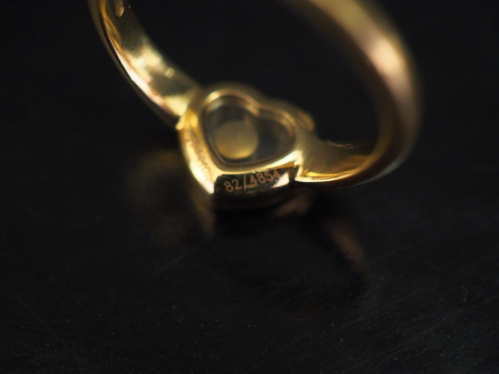 	CHOPARD, Happy Diamond Petite bague en or jaune en forme de coeur, re