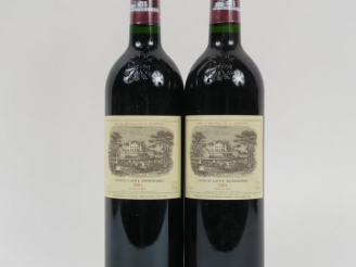 Vente aux enchères 2 BOUTEILLES CHÂTEAU LAFITE ROTHSCHILD 1er GCC PAUILLAC - 2001