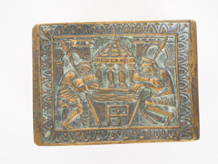 Max LE VERRIER.  Boite en bronze "les gardiens du temple".  Dim. 8,5 x