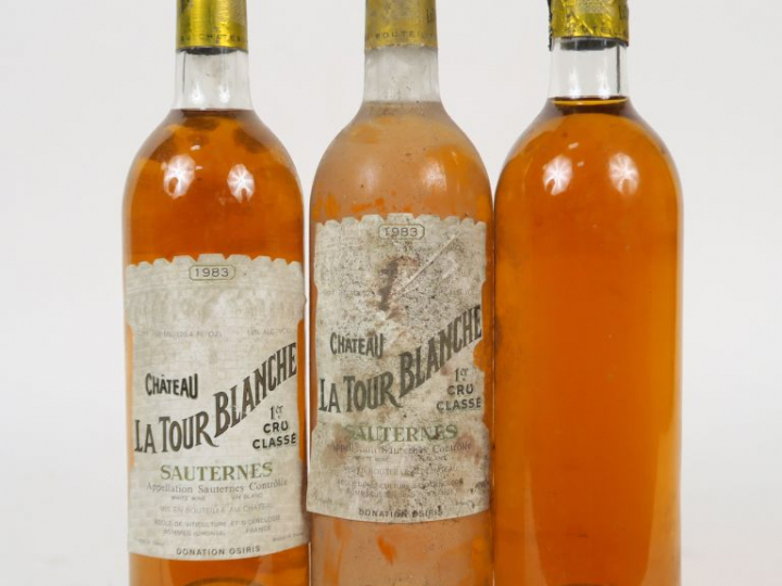 3 BOUTEILLES CHÂTEAU LA TOUR BLANCHE 1er CC SAUTERNES - 1983 - 1 BG/1 