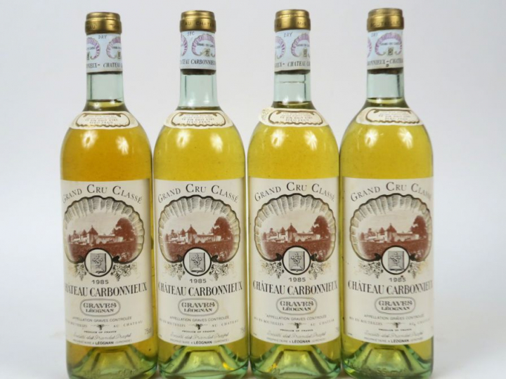 4 BOUTEILLES CHÂTEAU CARBONNIEUX GCC GRAVES - 1985 - 2 BG/1LB