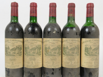 Vente aux enchères 5 BOUTEILLES CHÂTEAU CARBONNIEUX GCC GRAVES - 1985 - 3 LB/2 MEP-BEP