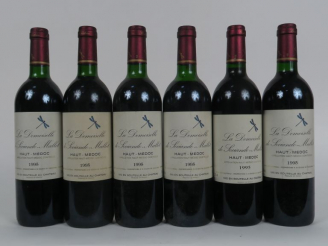 Vente aux enchères 6 BOUTEILLES LA DEMOISELLE DE SOCIANDO MALLET - 1995 - 2 BG/1 LB/1 HEP