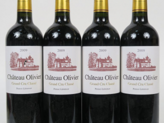 Vente aux enchères 4 BOUTEILLES CHÂTEAU OLIVIER GCC GRAVES - 2009
