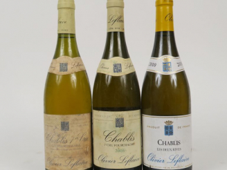 Vente aux enchères 3 BOUTEILLES CHABLIS OLIVIER LEFLAIVE : 1 LES FOURCHAUMES 2001 ES/ET/E