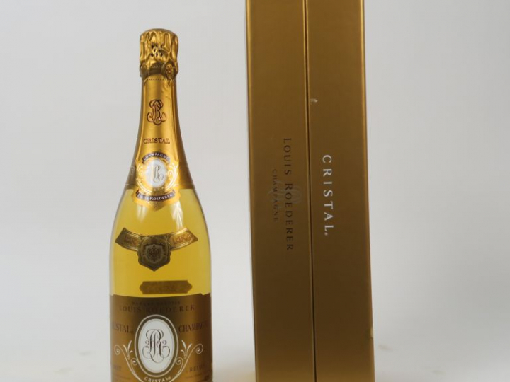 1 BOUTEILLE CHAMPAGNE CRISTAL ROEDERER - 2002 - COFFRET