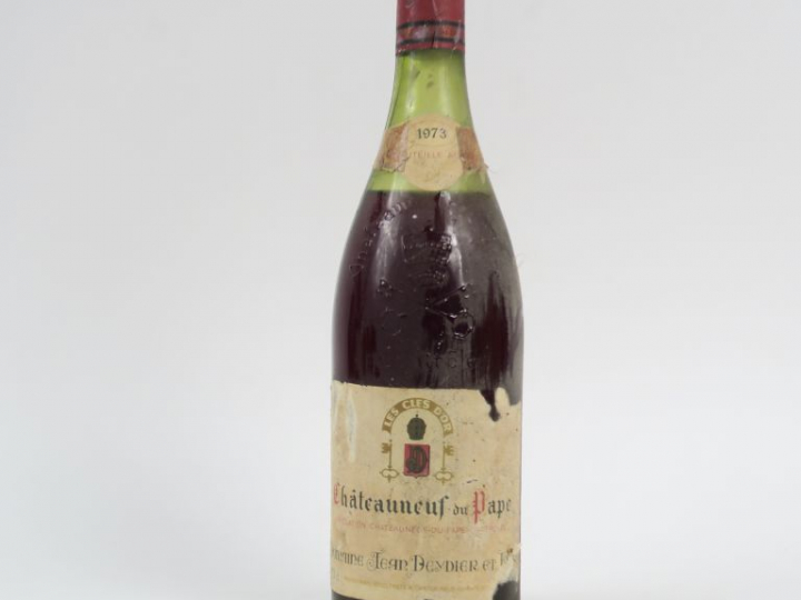 1 BOUTEILLE CHÂTEAUNEUF DU PAPE DOMAINE JEAN DEYDIER - 1973 - 6 CM/ELA