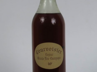 Vente aux enchères 1 BOUTEILLE COGNAC COURVOISIER GRANDE FINE CHAMPAGNE 40°