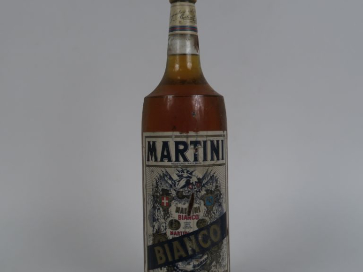 1 MAGNUM MARTINI BIANCO  - EA