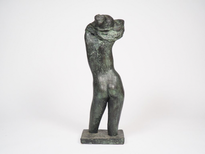 RAMON.  "nue" Sculpture en bronze à patine verte. Signée et numérotée 