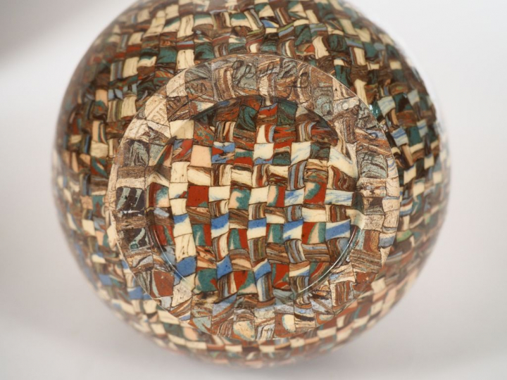 GERBINO.  Vase ovoide en céramique polychrome de Vallauris. H. 19 cm