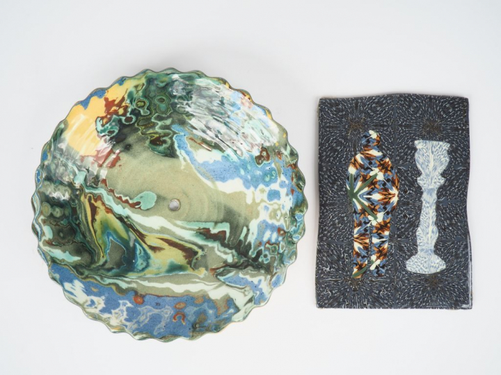 Plaque en céramique de Vallauris  monogrammée et numérotée M. Koening 