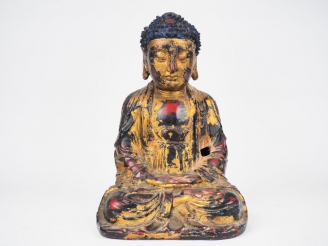 Vente aux enchères Chine, fin de l’époque Ming,  Grand bouddha en stuc assis en méditatio