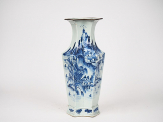 Vente aux enchères Chine pour le Vietnam, fin du XIXe siècle,  Double vase accolé  en por