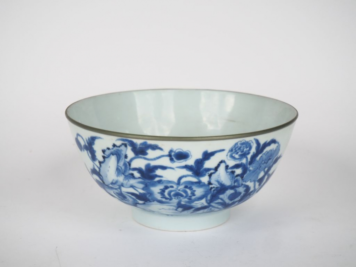 Chine pour le Vietnam, XIXe siècle,  Coupe en porcelaine blanche à déc