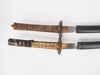 Vente aux enchères Japon, fin XIX siècle, Deux Katanas.