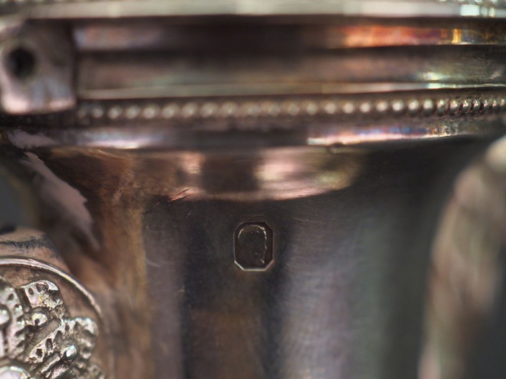 Cafetière Restauration en argent, poinçon Vieillard, bec verseur en fo