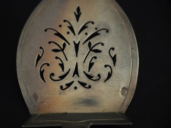 Partie de ménagère en argent, poinçon Minerve, modèle à double coquill