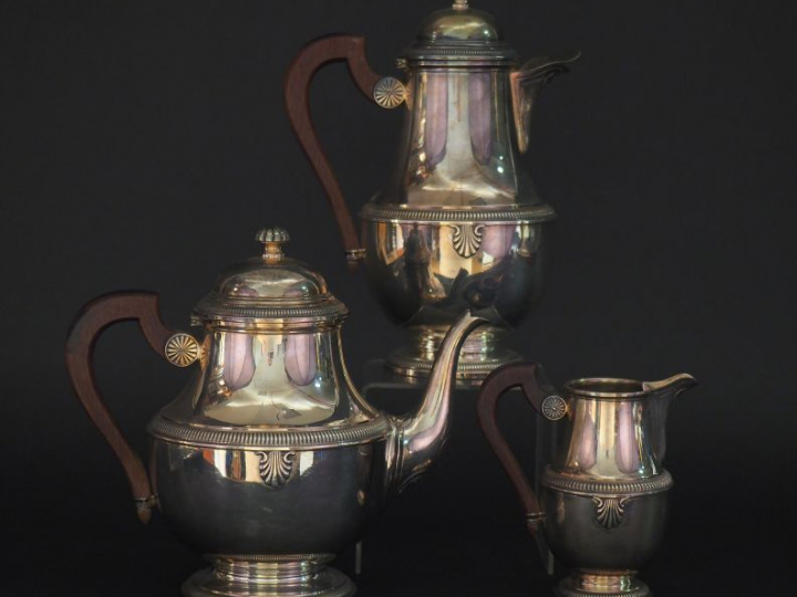 	Service trois pièces en argent, poinçon Minerve, à décor de palmettes