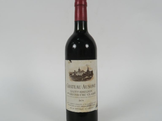 Vente aux enchères 1 BOUTEILLE CHÂTEAU AUSONE 1er GCC SAINT EMILION - 1979 - BG/ELS/ETLA