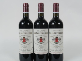 Vente aux enchères 3 BOUTEILLES CHÂTEAU LA GAFFELIERE 1er GCC SAINT EMILION - 2005 - 1 ET