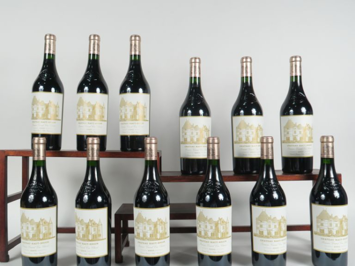 12 BOUTEILLES CHÂTEAU HAUT BRION 1er GCC GRAVES - 2005 - CBO