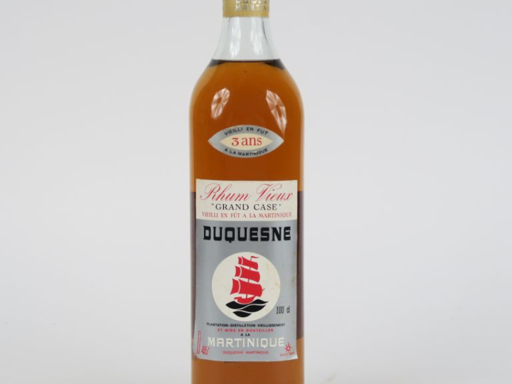 1 BOUTEILLE (1 L) RHUM VIEUX 'GRAND CASE' DUQUESNE 3 ANS 45 °