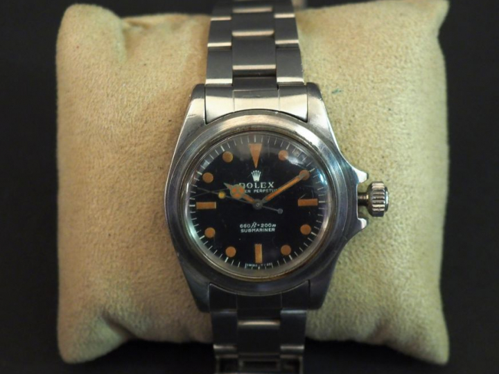 ROLEX,  Submariner  Ref. 5513 No. 2553097 Montre bracelet de plongée e