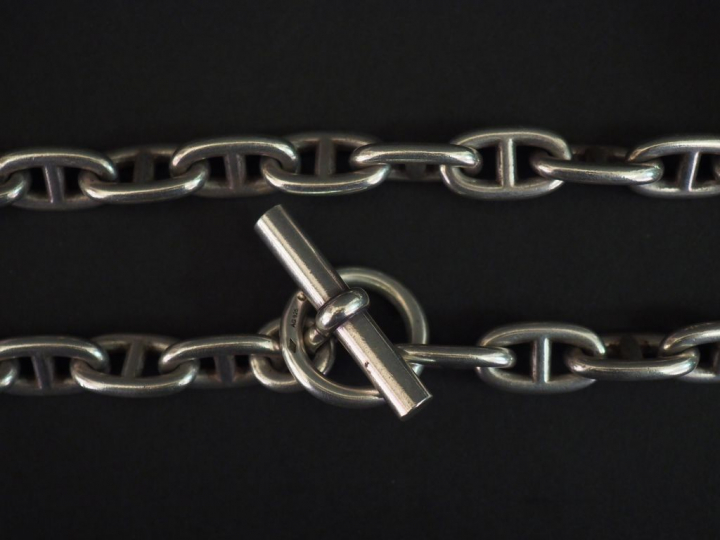 HERMES Collier articulé en argent, maille marine. Signé. Long. 44,5 cm