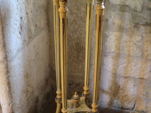 Sellette Napoléon III de style Louis XVI en bois peint et ornementatio