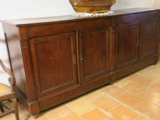 Vente aux enchères Grande enfilade XIXèmede style Empire en acajou et placage d'acajou ou