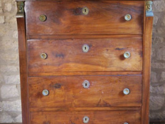 Vente aux enchères Grand chiffonnier Napoléon III de style Empire en noyer, dessus marbre