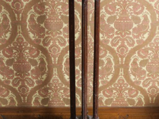 Vente aux enchères Sellette Napoléon III à 4 colonnes cannelées. H. 104 cm.