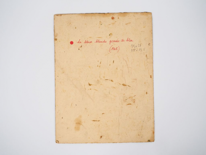 Mario CAVAGLIERI.  "la blouse blanche gansée de bleu" Huile sur carton