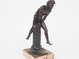 Vente aux enchères Gabriel PARENTE. "Le saut de la colonne" Sculpture en bronze à patine 