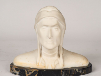 Vente aux enchères Ecole française début XXème. "Portrait de Dante" Sujet en albâtre sur 