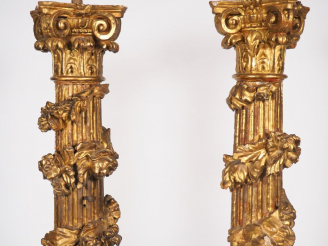 Vente aux enchères Paire de colonnes de Maitre Autel, de style corinthien XVIIIème, en bo