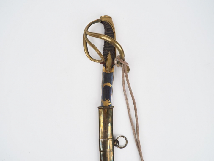 Sabre d’officier de cavalerie légère à la chasseur type AN IX, lame co