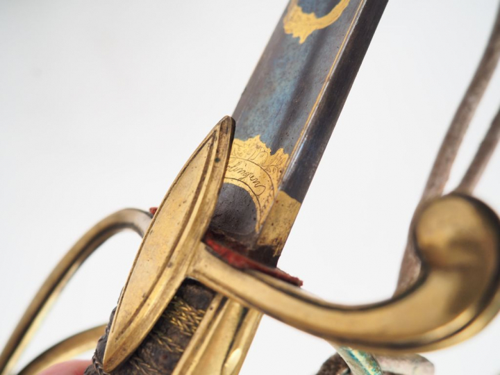 Sabre d’officier de cavalerie légère à la chasseur type AN IX, lame co