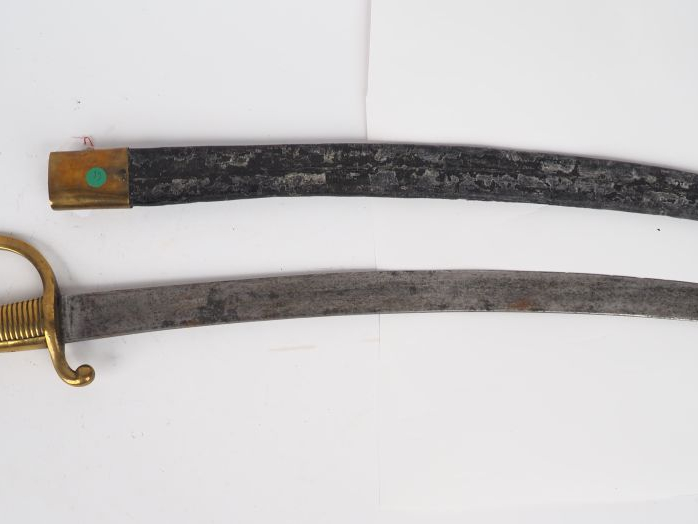 Sabre briquet modèle AN XI , fusée en bronze fondu, lame courbe et pla