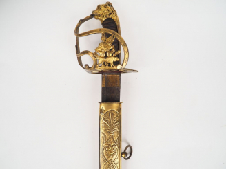 Vente aux enchères Sabre d’officier des troupes à pied « petit Montmorency » contemporain
