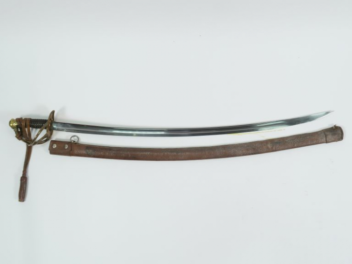 Sabre d’officier de cavalerie modèle 1822. Lame courbe à gorge et dos 