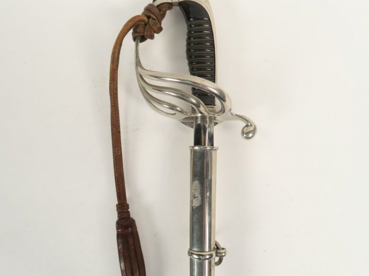 Sabre modèle 1882 d’officier d’infanterie, arme montée maillechort, fu