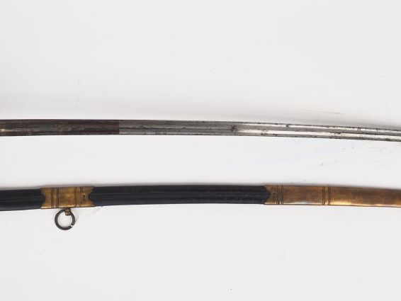 Sabre de récompense offert par le Directoire exécutif. Ce sabre à gard