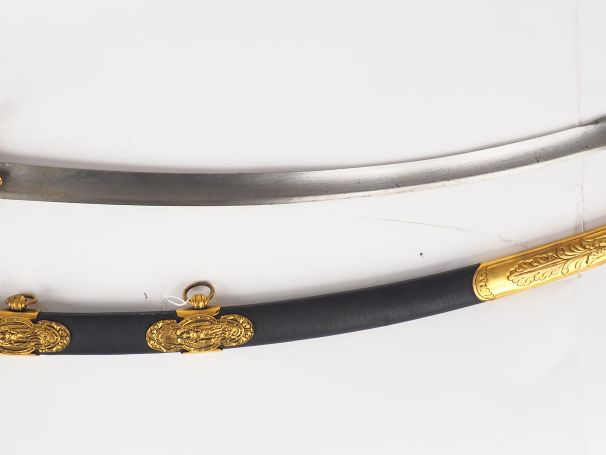 Reconstitution contemporaine d’un sabre de récompense des officiers gé