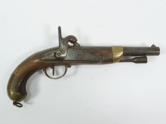 Vente aux enchères pistolet réglementaire Français modèle 1822 T bis fabriqué par la manu