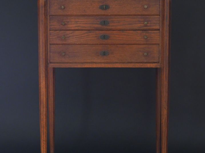 Ménagère en argent, poinçon Minerve, modèle à double coquilles, monogr