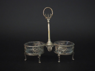 Vente aux enchères 	Saleron double de style Empire en argent, poinçon Minerve, à décor aj
