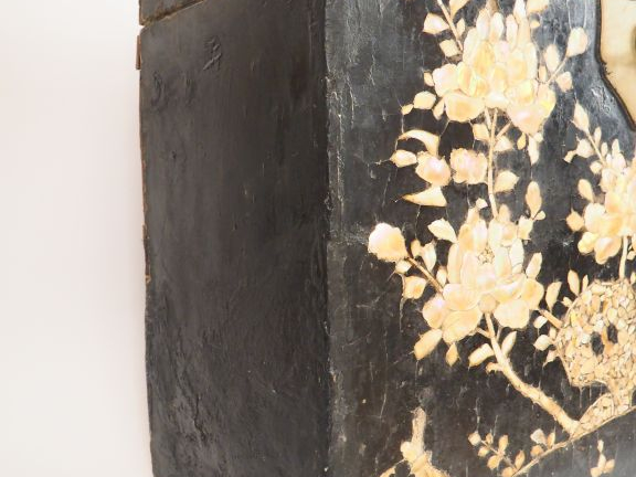 Chine, période Wanli (XVI-XVIIe siècle) Important coffre en bois laqué