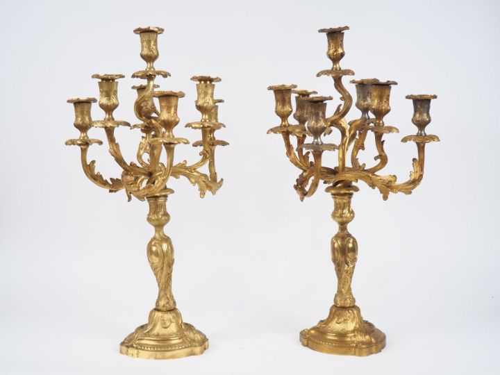 Paire de candélabres Napoléon III de style Louis XV en bronze doré écl